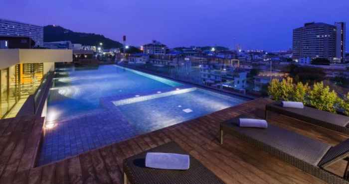 Swimming Pool Citadines Grand Central Sri Racha