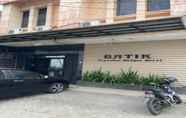 Exterior 3 OYO 92342 Hotel Batik Traveller