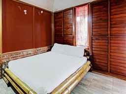 OYO 92354 Samalas Syariah Homestay Near SDN TANAK BEAK, USD 4.71