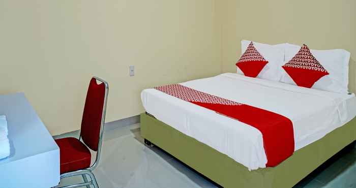 Bedroom Capital O 92364 Hotel Anugerah Soambaton Resto & Waterboom