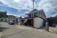 Exterior OYO 92357 Zzip Homestay