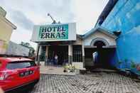 Bangunan SPOT ON 92368 Hotel Erkas