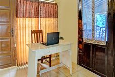 Lobby SPOT ON 92372 Rinda Homestay Syariah & Resto