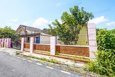 Exterior SPOT ON 92372 Rinda Homestay Syariah & Resto