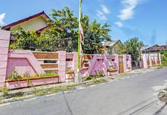 Exterior 4 SPOT ON 92372 Rinda Homestay Syariah & Resto