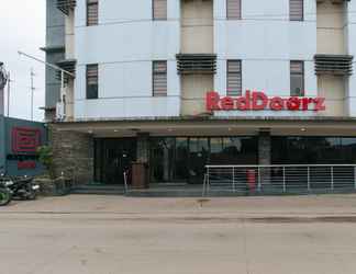 ภายนอกอาคาร 2 RedDoorz @ Express Inn Lapu Lapu