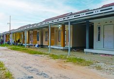 Exterior 3 SPOT ON 92390 Wilma Kost Syariah