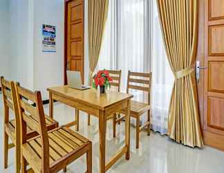 Lobi 2 OYO 92387 Ratu Homestay Syariah