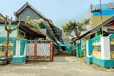 Bên ngoài Hotel O Dhaha Penginapan House Syariah