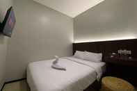 Bedroom Sleep studio Hotel Surabaya