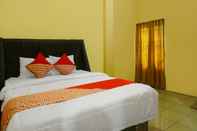 Bedroom OYO 92377 Wisma Melyro Syariah 