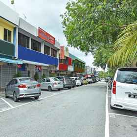 Exterior / Building 1 Hotel O Ezzyhome Johor Jaya, OCBC Bank | Taman Molek Hotels