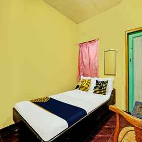 Bedroom 1 SPOT ON 92414 Hotel Pereng Sari, Khách sạn Kopeng Treetop Adventure Park