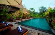 Hồ bơi 2 De Klumpu Bali Eco Tradi Stay