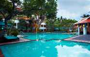 Swimming Pool 3 Anantara Riverside Bangkok Resort