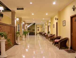 Lobby 2 Nendra Hotel