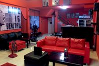 Lobi Red Boutique Hostel