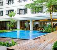 Kolam Renang 6 UMA Residence