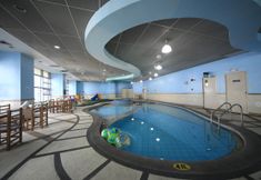 Swimming Pool 4 Infinity Tower Suites