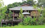 Exterior 4 Oey-Chan-Dha Villa