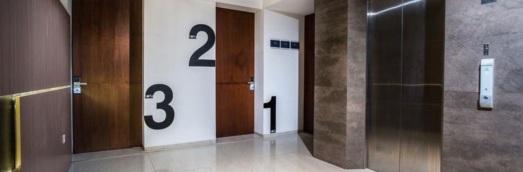 로비 Upscale Suites