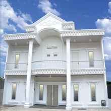 Exterior 4 Kost Cendana