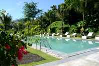 Swimming Pool The Pavilions, Suites