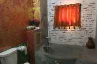 In-room Bathroom Amethyst Hotel Resort and Spa Chiang Mai