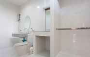 Toilet Kamar 5 Fu Residence