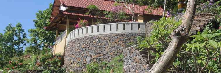 Exterior Stairway To Heaven Bungalow & Restaurant Amed