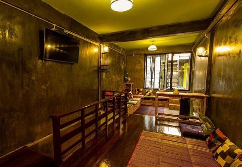 Lobby Hometown Hostel