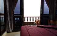 Kamar Tidur 3 Manik Bulan Hotel