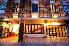 Exterior Siamese Views Lodge