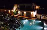 Kolam Renang 6 MAC Resort Hotel