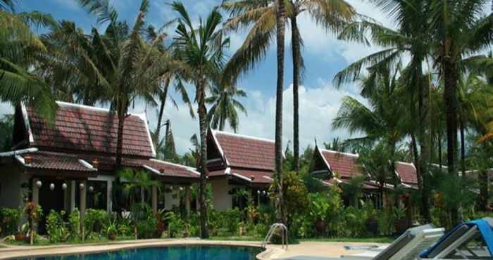 Swimming Pool Andaman Bangtao Bay Resort