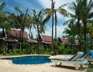 Kolam Renang 2 Andaman Bangtao Bay Resort