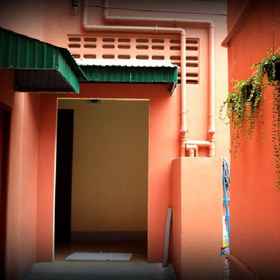 D's Corner & Guesthouse 1, Hotel Phuket Butterfly Garden and Insect World