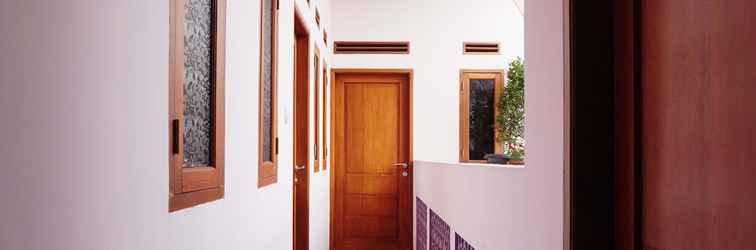 Lobby Rumah Camelia (Family/Female/Group Booking Only)