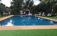 สระว่ายน้ำ 4 Bura Lumpai Villa