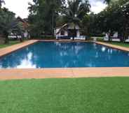 Swimming Pool 4 Bura Lumpai Villa