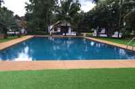 Swimming Pool Bura Lumpai Villa