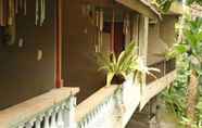 ภายนอกอาคาร 2 Puri Alam Dewata Guest Villas