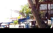 Restoran 2 Yu Yu Gloden Beach Resort