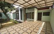 Lobby 3 d'Madinah Guest House Gentan (Syariah)