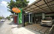 Luar Bangunan 7 d'Madinah Guest House Gentan (Syariah)