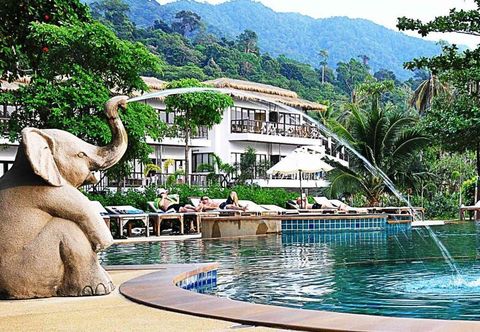 สระว่ายน้ำ Siam Beach Resort