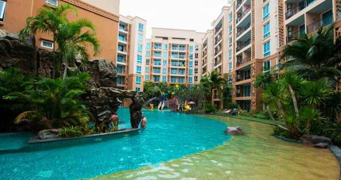 Kolam Renang Atlantis Condo Resort Pattaya by Panissara