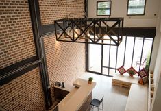 Lobby 2 ALLSUM hostel