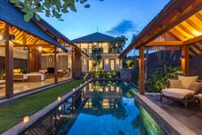 Swimming Pool Villa Meliya