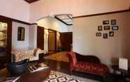 Bedroom 6 Selaras Guest House & Restaurant